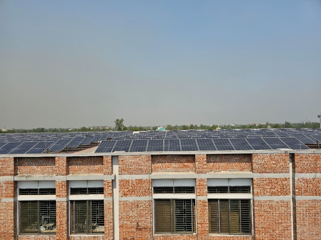 Rooftop solar panels on Bangladesh workwear factory building